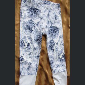 ADIDAS by Stella McCartney White/Navy Leggings Size M, Floral